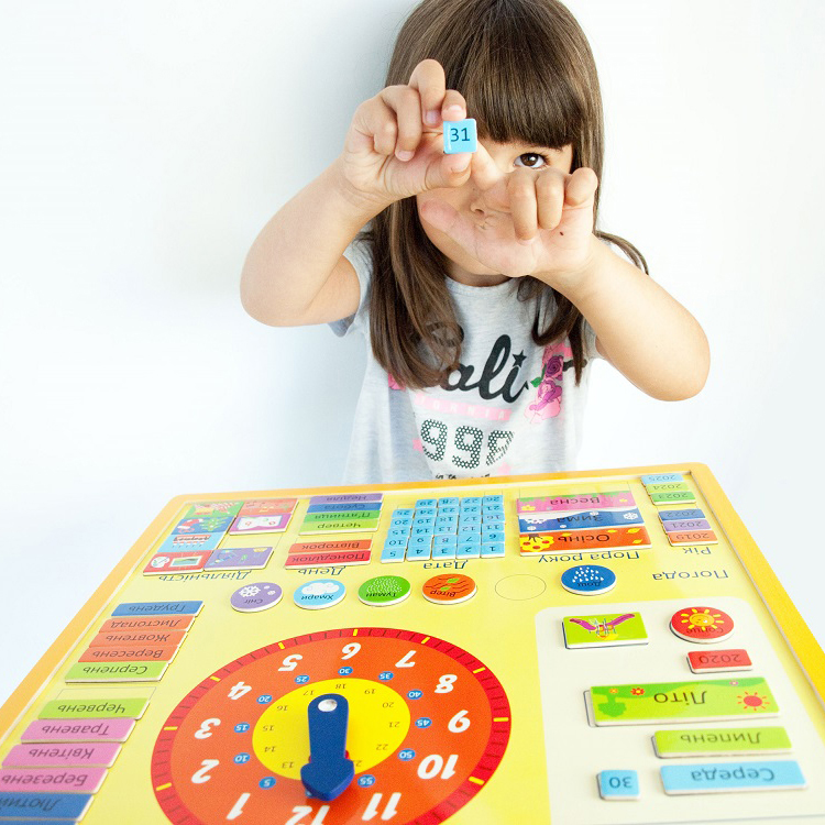 Магнитный календарь Viga Toys (50377U) — изучаем время года, месяцы, дни, часы, играя!
