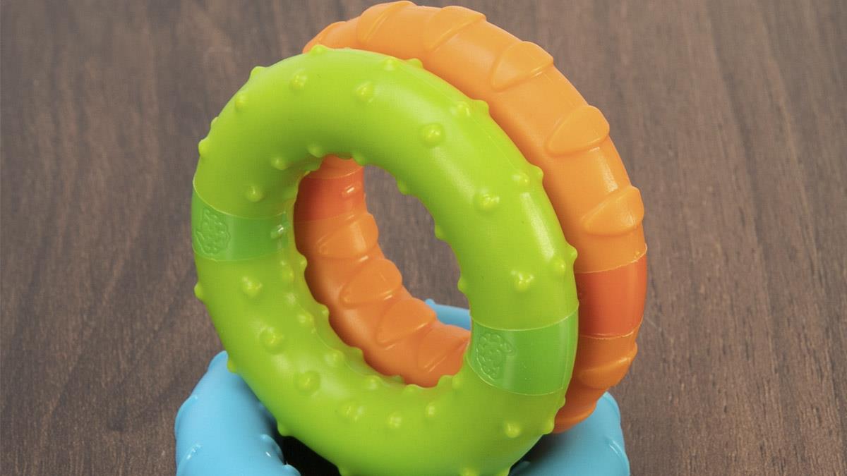 Тактильная игрушка Fat Brain Toys Silly Rings Магнитные кольца 3 шт. (F269ML)