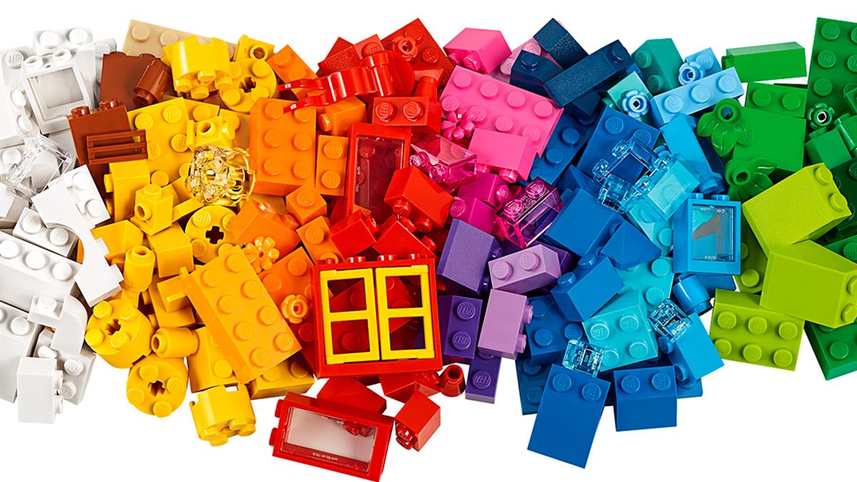 Конструктор LEGO® Classic Кубики та будинки 270 деталей (11008)