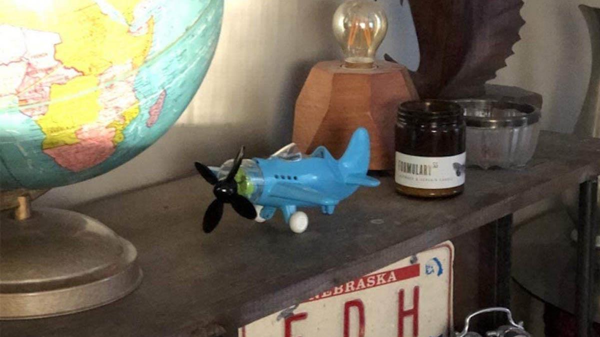 Іграшковий літак Крутись пропелер Fat Brain Toys Playviator блакитний  (F2262ML)