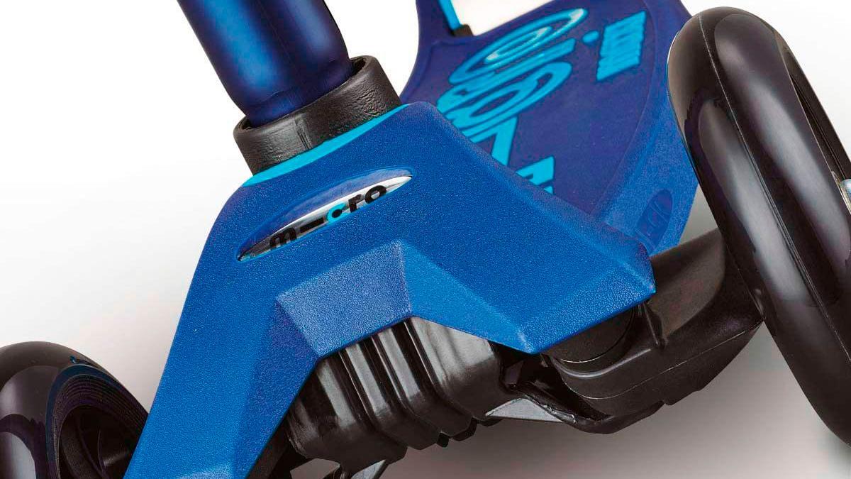 Триколісний самокат Micro Maxi Deluxe синій (MMD072)