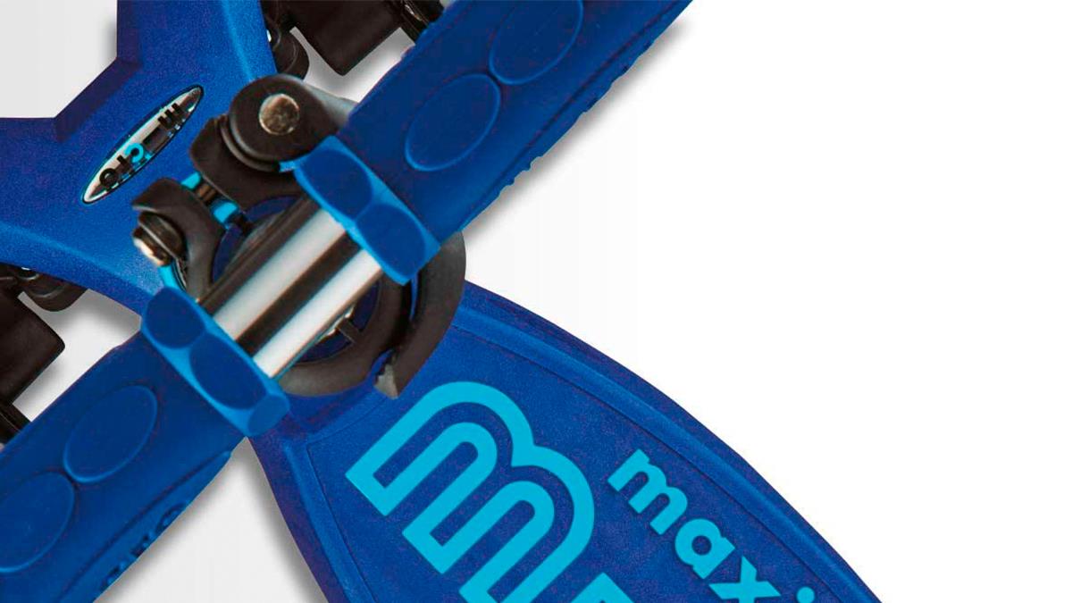 Трехколесный самокат Micro Maxi Deluxe синий (MMD072)