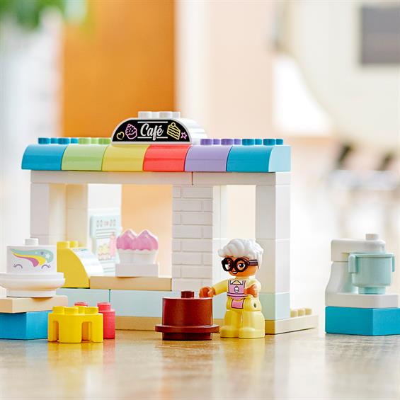 Конструктор LEGO® DUPLO® Town Пекарня 46 деталей (10928) - зображення 9
