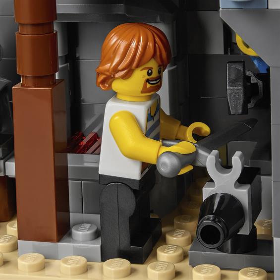 Конструктор LEGO® Creator Середньовічний замок 1426 деталей (31120) - зображення 6