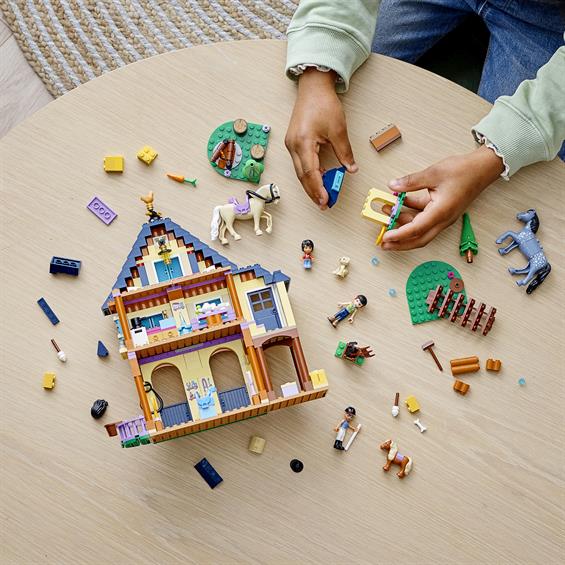 Конструктор LEGO® Friends Лісовий клуб верхової їзди 511 деталей (41683) - зображення 2