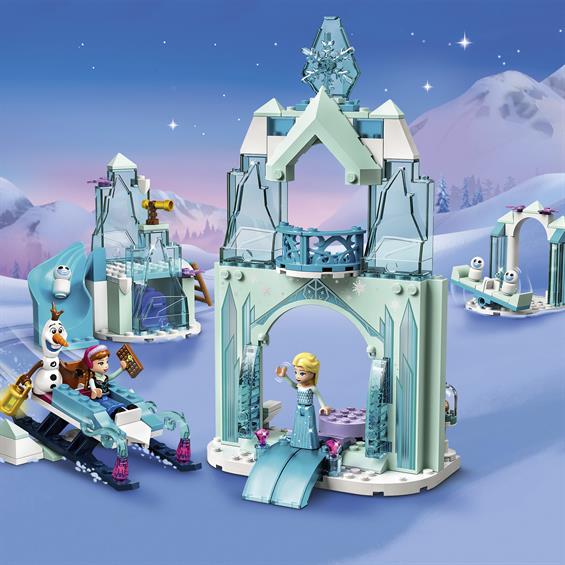 Конструктор LEGO® Disney Frozen Крижана чарівна країна Анни та Ельзи 154 деталі (43194) - зображення 3