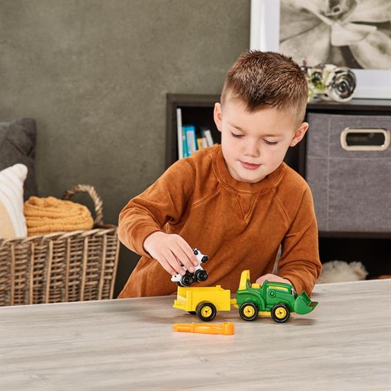 Ігровий набір-конструктор John Deere Kids Трактор із ковшем і причепом (47209) - зображення 9