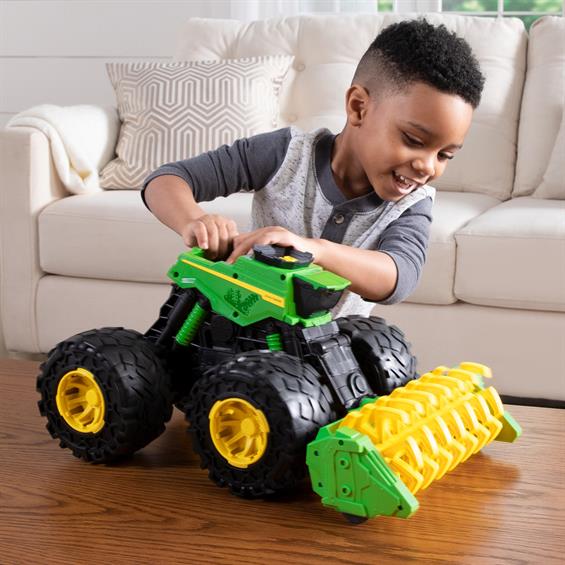 Іграшковий комбайн John Deere Kids Monster Treads з молотаркою і великими колесами (47329) - зображення 1