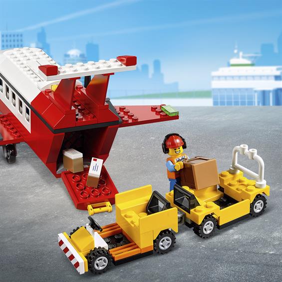 Конструктор LEGO® City Airport Міський аеропорт 286 деталей (60261) - зображення 9