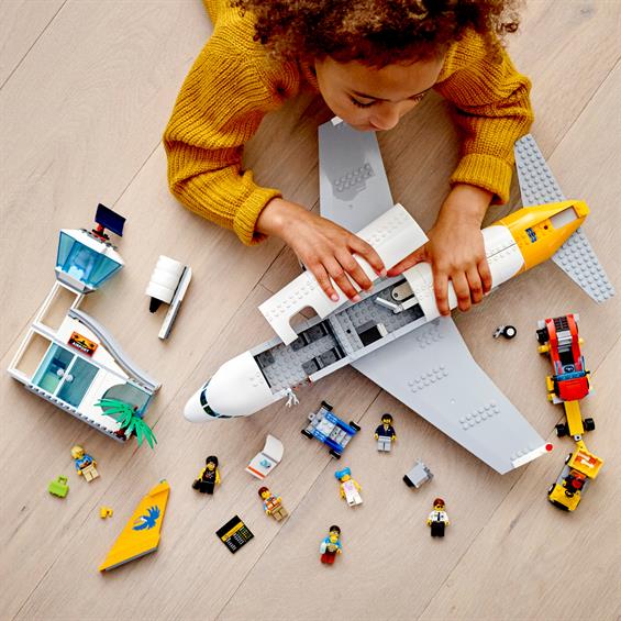 Конструктор LEGO® City Airport Пасажирський літак 669 деталей (60262) - зображення 15