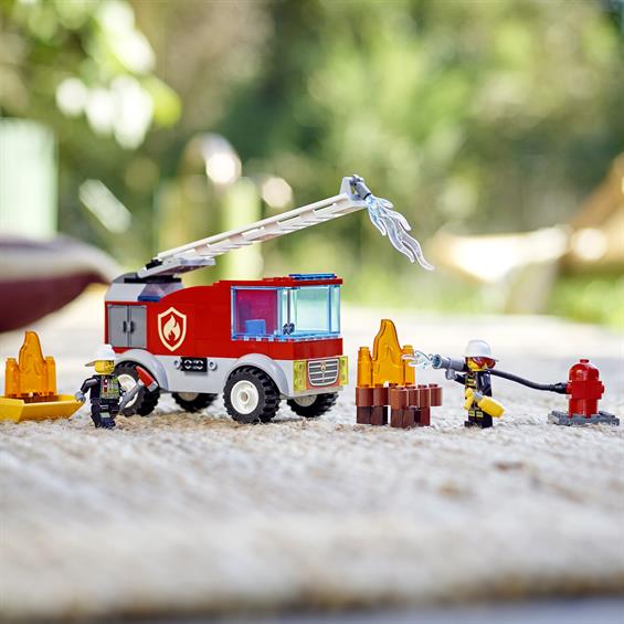 Конструктор LEGO® City Fire Пожежна машина зі сходами 88 деталей (60280) - зображення 1