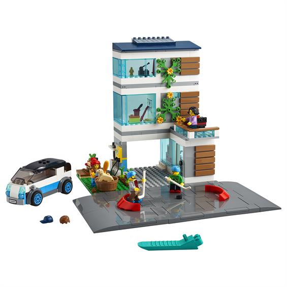 Конструктор LEGO® City Community Сімейний будинок 388 деталей (60291) - зображення 4