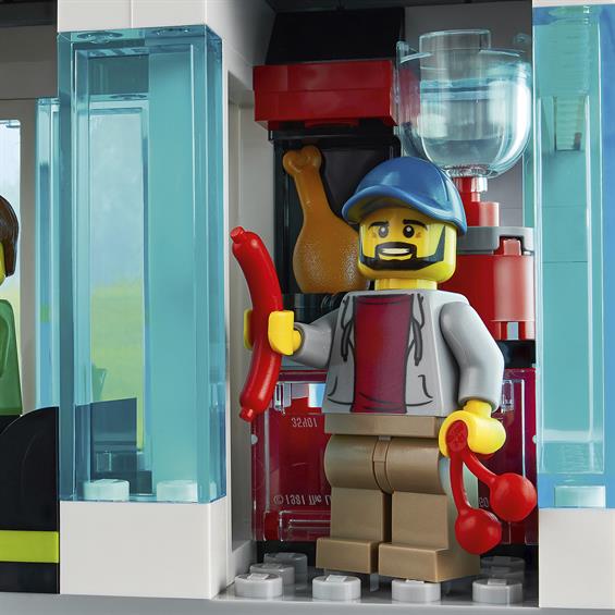 Конструктор LEGO® City Community Сімейний будинок 388 деталей (60291) - зображення 7