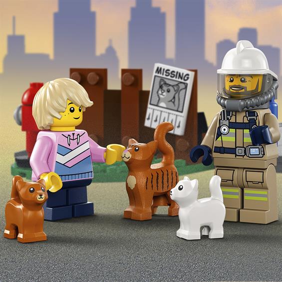 Конструктор LEGO® City Fire Пожежна команда 766 деталей (60321) - зображення 10