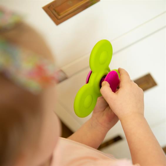 Набір прорізувачів-спінерів із присосками Fat Brain Toys Whirly Squigz 3 шт. (F210ML) - зображення 11