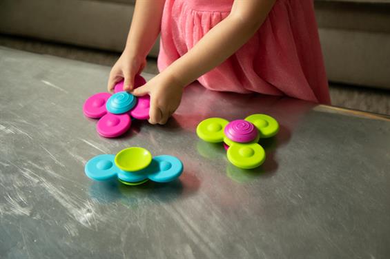 Набір прорізувачів-спінерів із присосками Fat Brain Toys Whirly Squigz 3 шт. (F210ML) - зображення 12